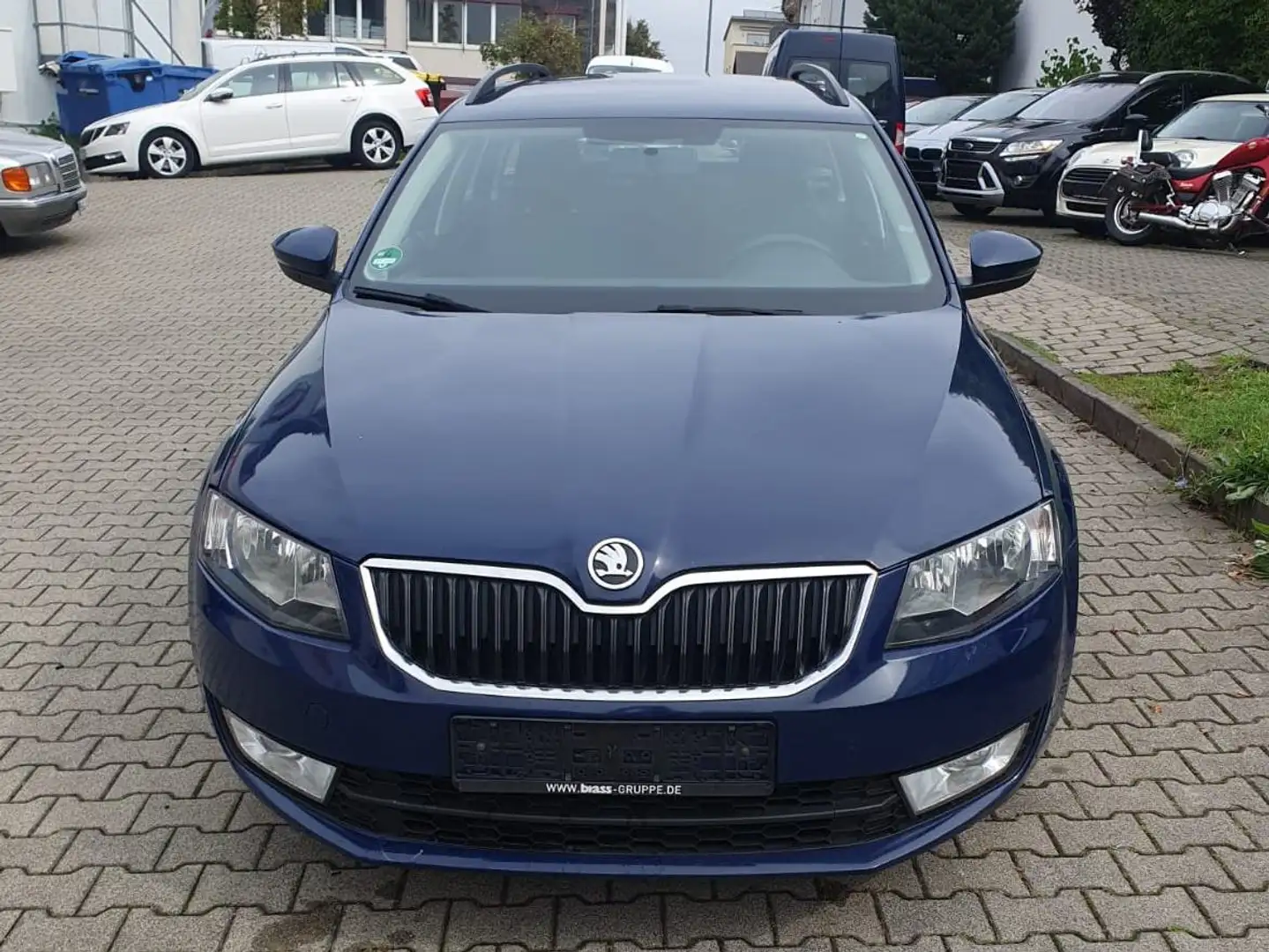 Skoda Octavia Ambition - 1