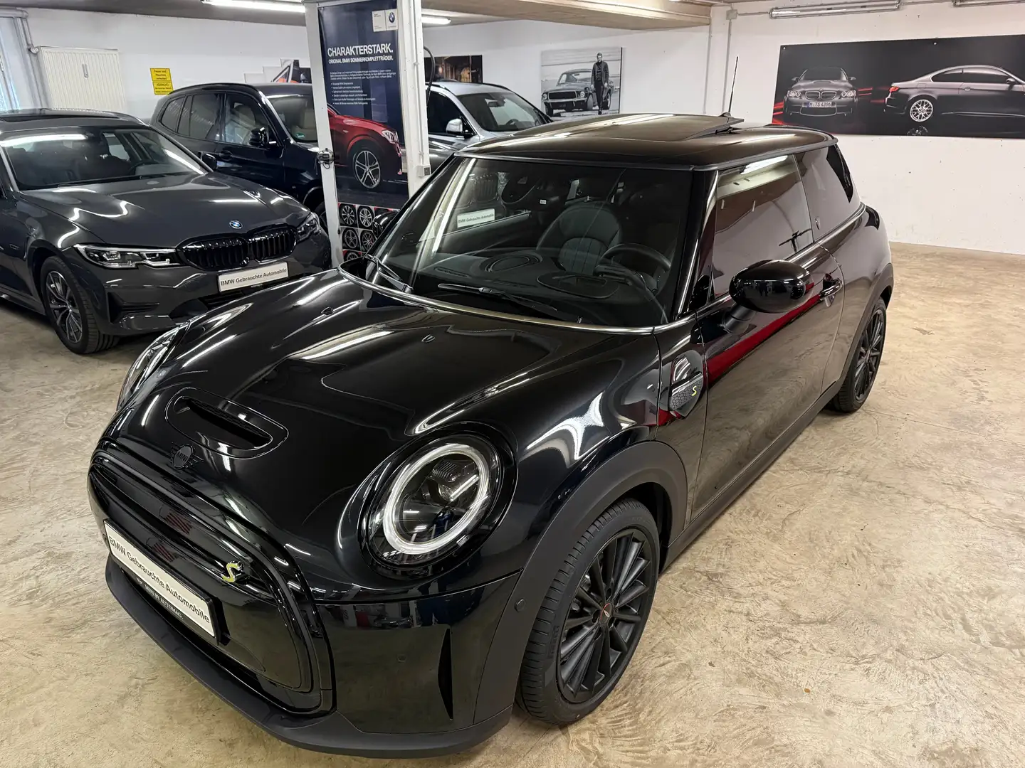 MINI Cooper SE Resolute Ed,PremiumPlus,Voll,wie neu,1.HD Schwarz - 1