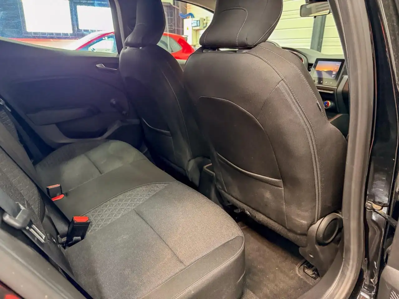 Renault Clio Citadine 5 portes — photo 38