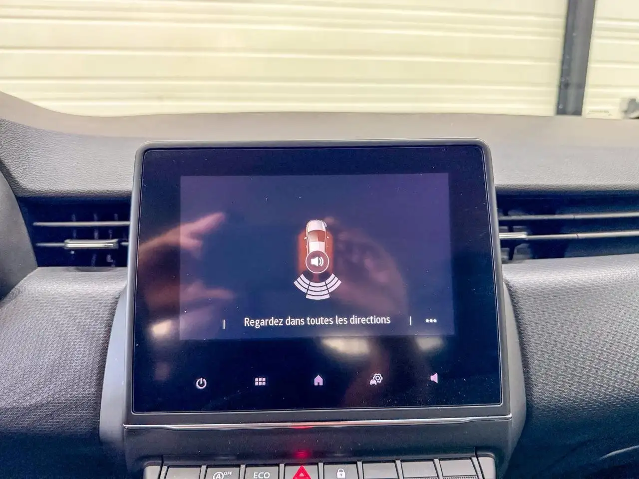 Renault Clio Citadine 5 portes — photo 29