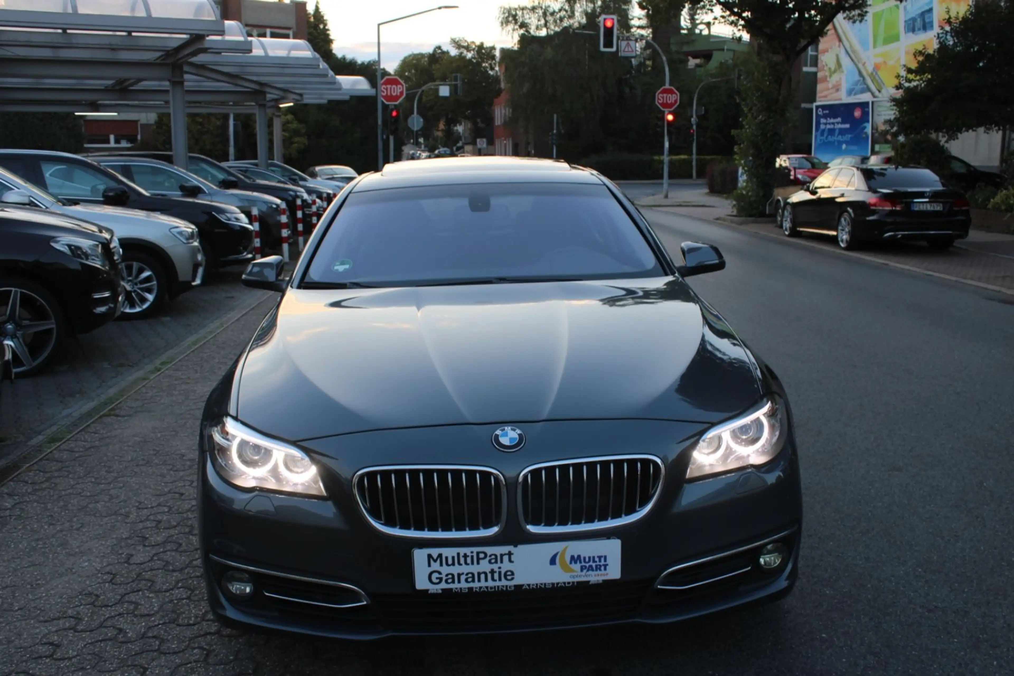 BMW 528 i Luxury Line*X DRIVE*56000KM*LEDER*ESSD*NAVI — photo 3