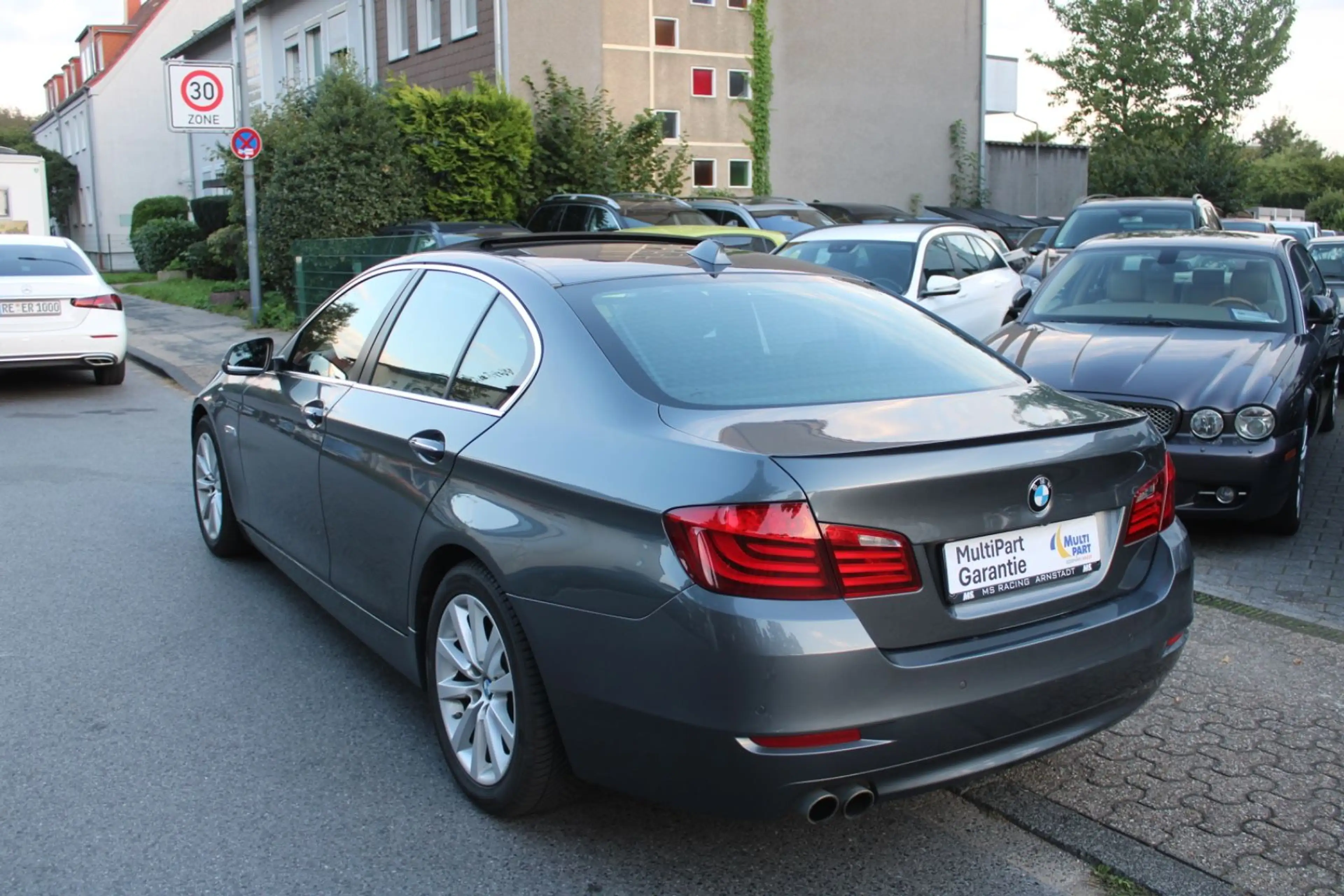 BMW 528 i Luxury Line*X DRIVE*56000KM*LEDER*ESSD*NAVI — photo 6