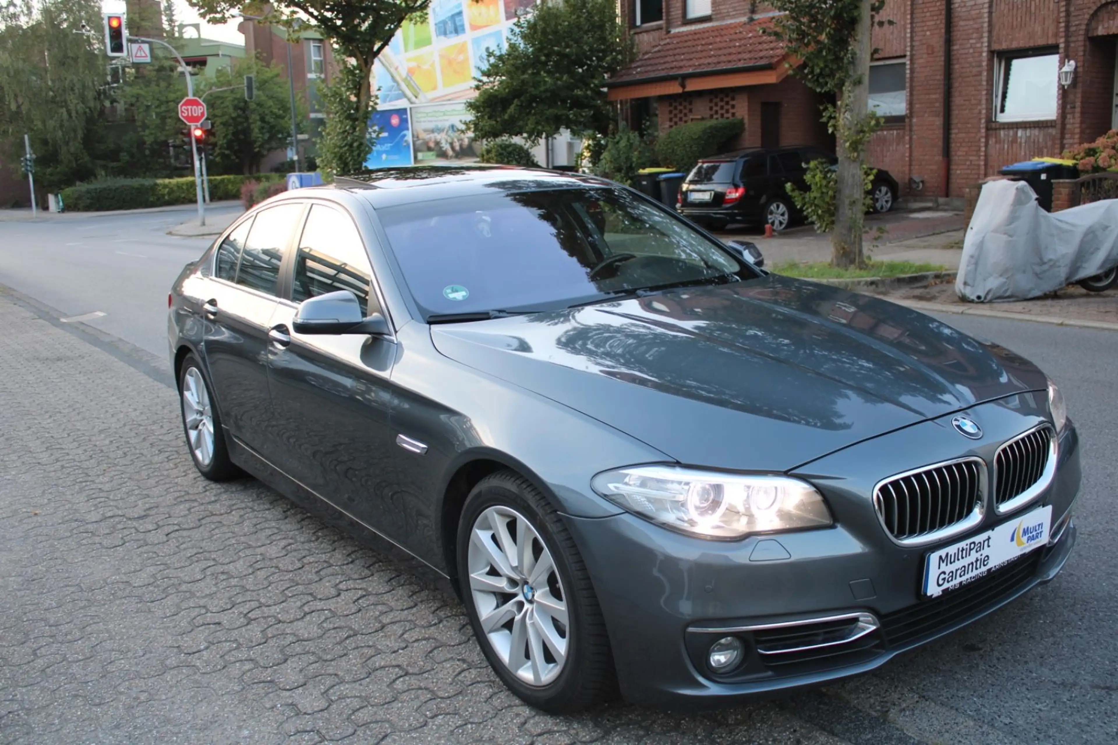 BMW 528 i Luxury Line*X DRIVE*56000KM*LEDER*ESSD*NAVI — photo 2