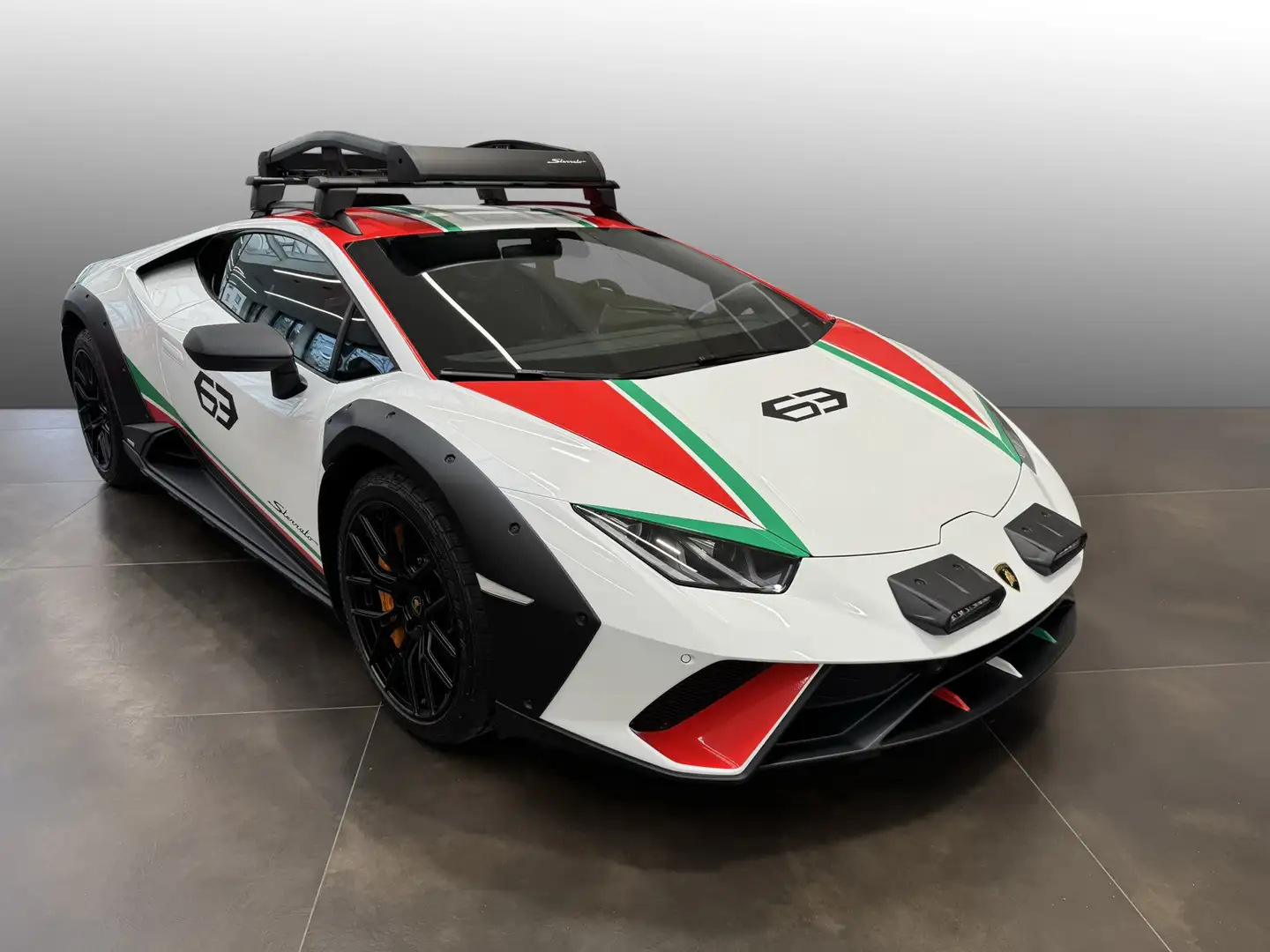 Lamborghini Huracán Sterrato MY24 | Lamborghini Nürnberg Wit - 1