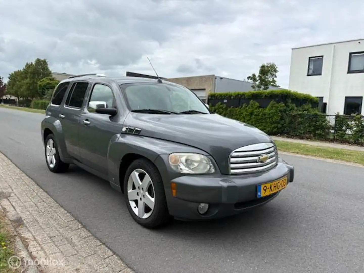 Chevrolet HHR 2.4 LT automaat , leder , navi ! Grijs - 2