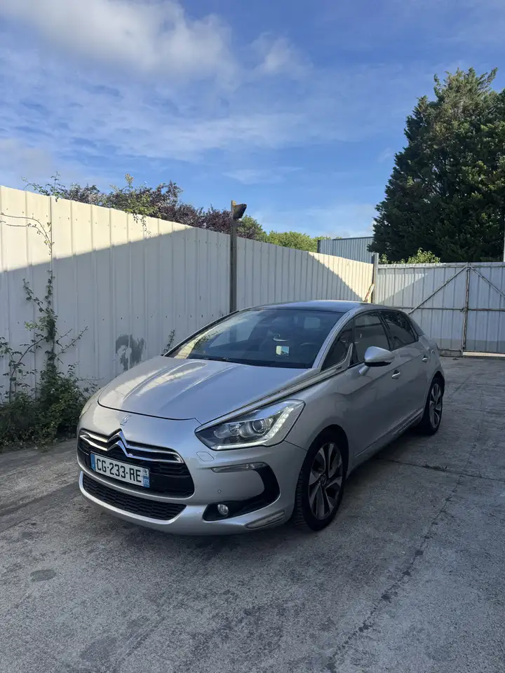Citroen DS5 HDi 160 So Chic A