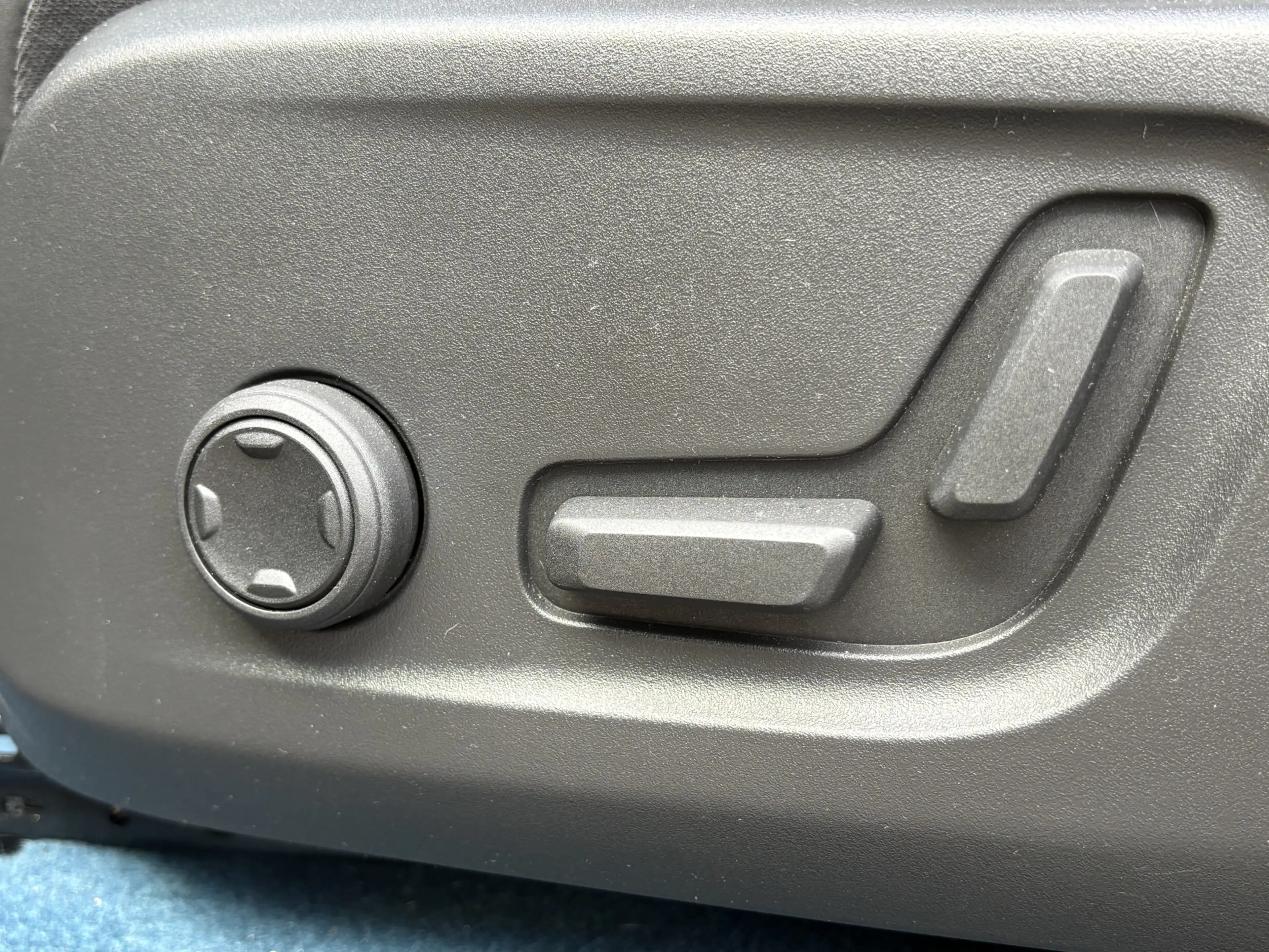 Volvo C40 Single Motor Extended Range Ultimate 82 kWh — photo 25