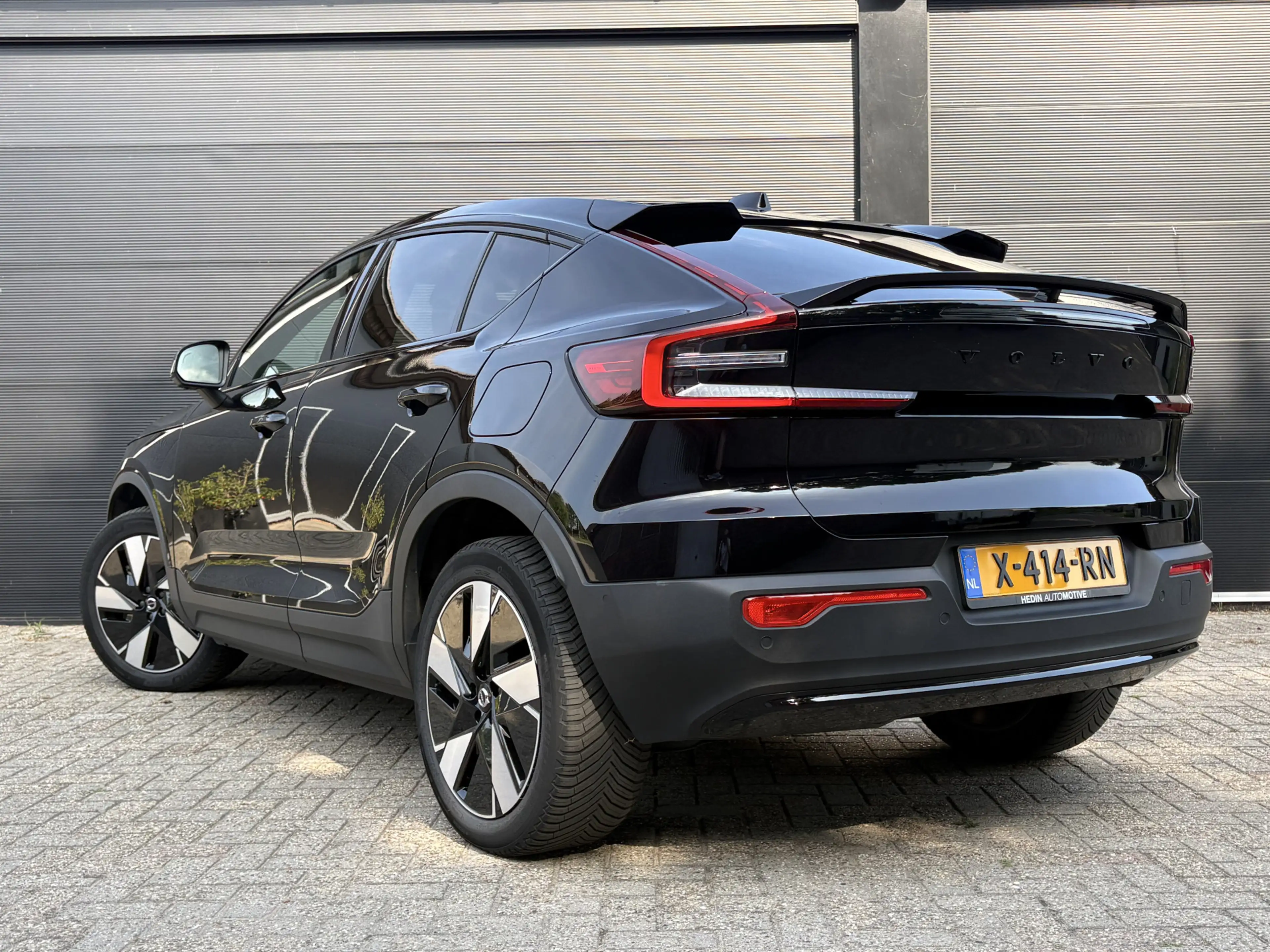 Volvo C40 Single Motor Extended Range Ultimate 82 kWh — photo 2