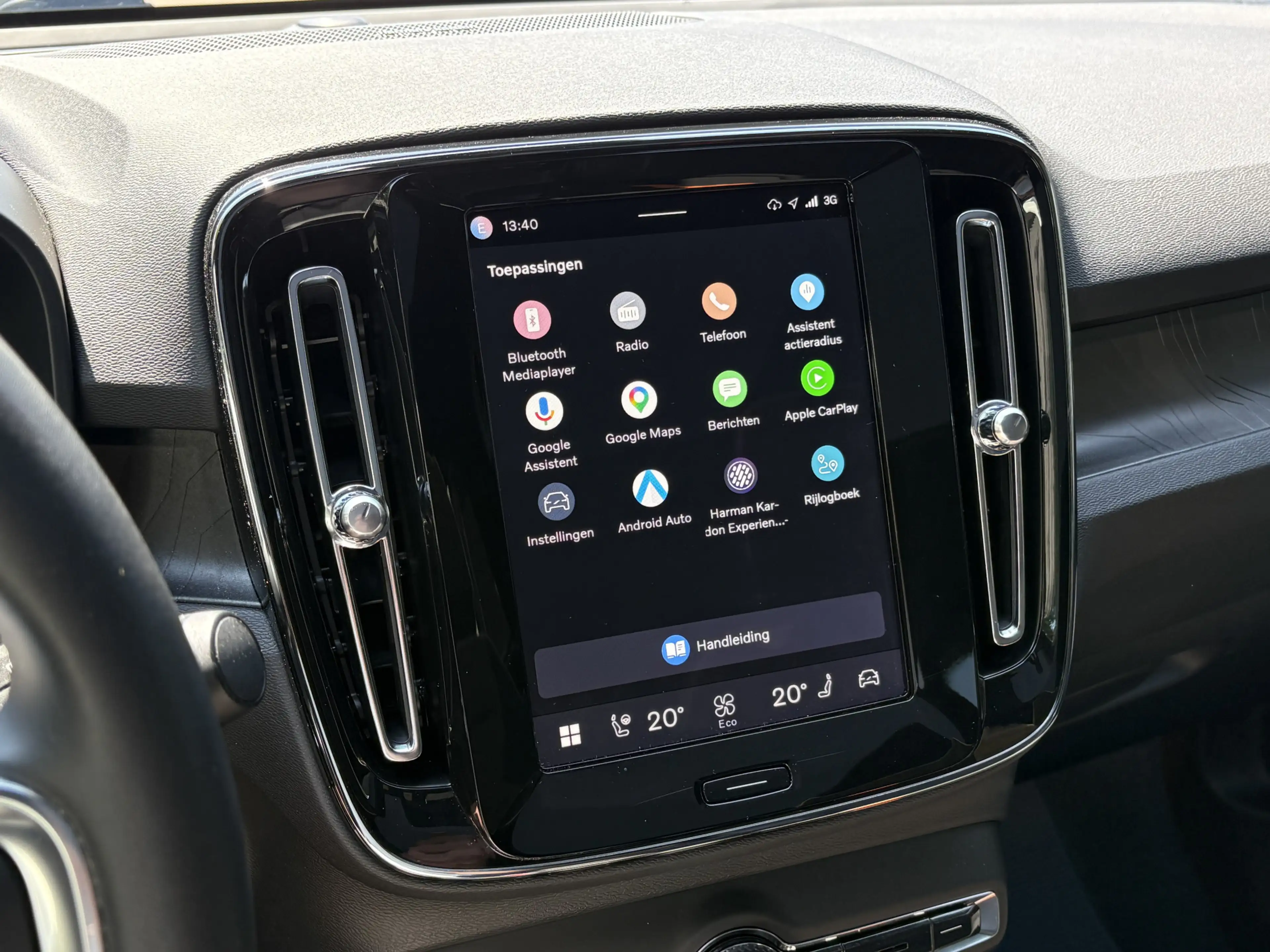 Volvo C40 Single Motor Extended Range Ultimate 82 kWh — photo 15