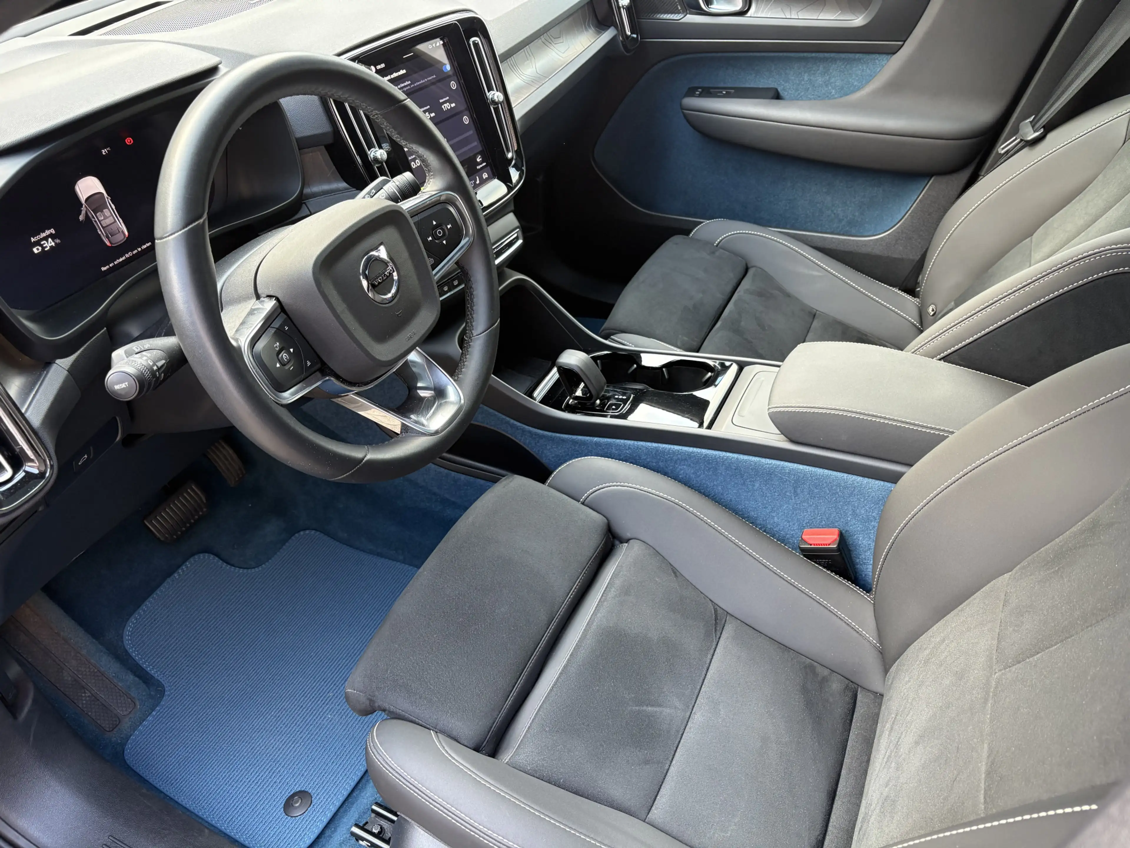 Volvo C40 Single Motor Extended Range Ultimate 82 kWh — photo 7