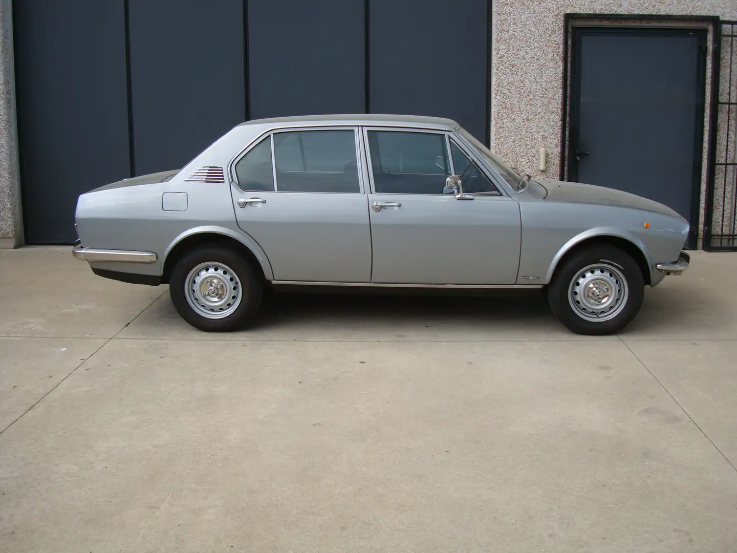 Alfa Romeo Alfetta Alfetta 1.8 scudo stretto - 2