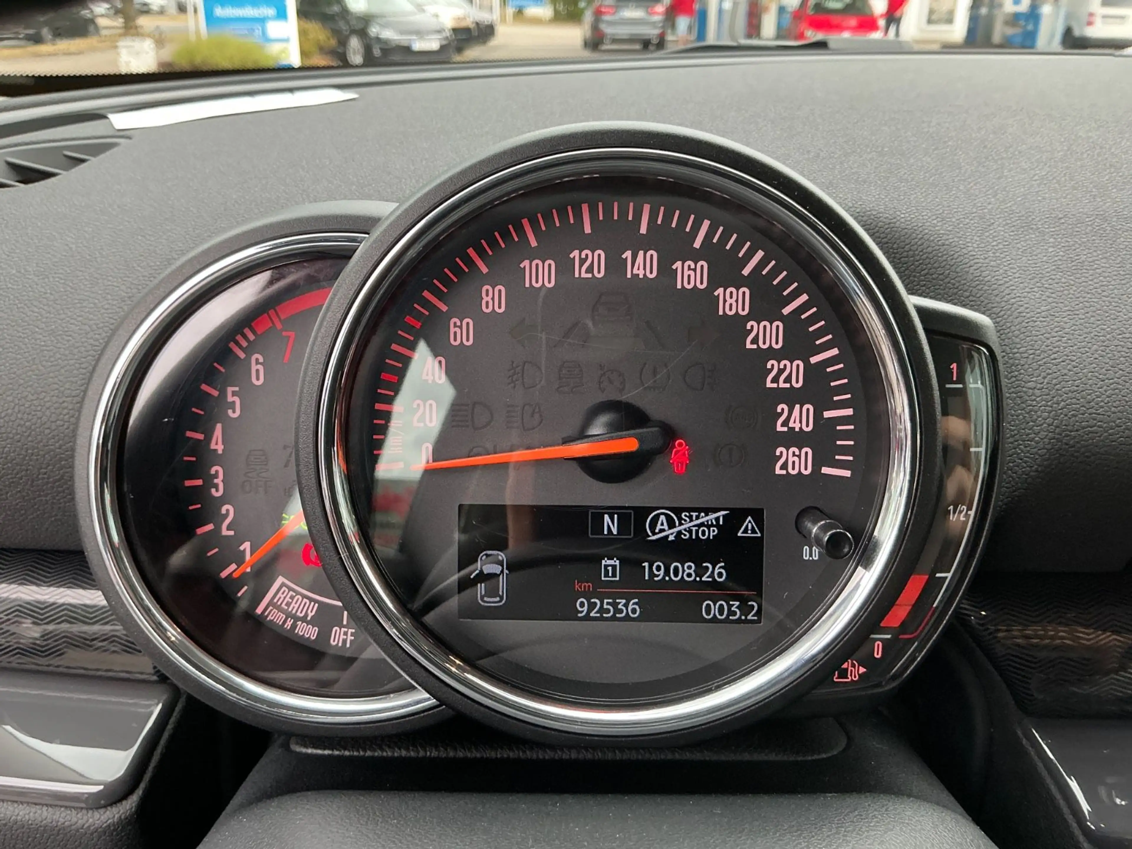 MINI One Clubman 1.5 SHZ BT PDC Tempomat — photo 17