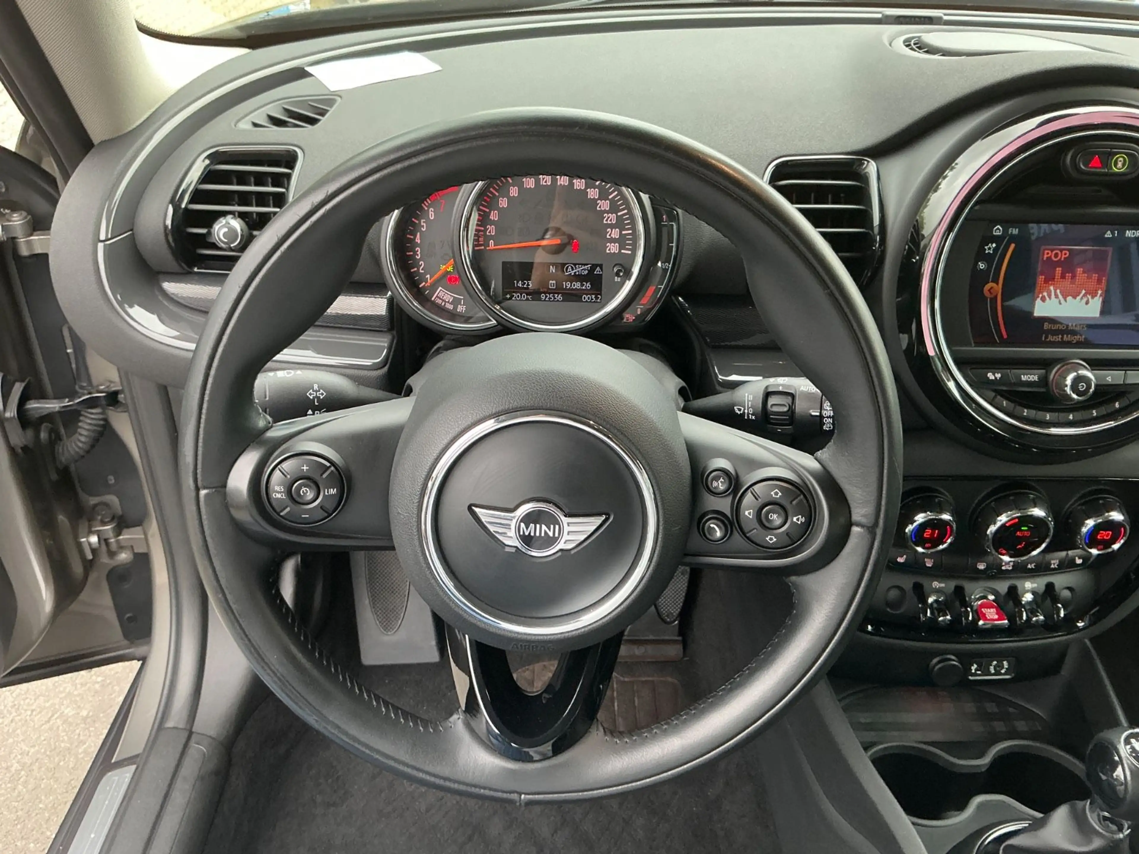 MINI One Clubman 1.5 SHZ BT PDC Tempomat — photo 16