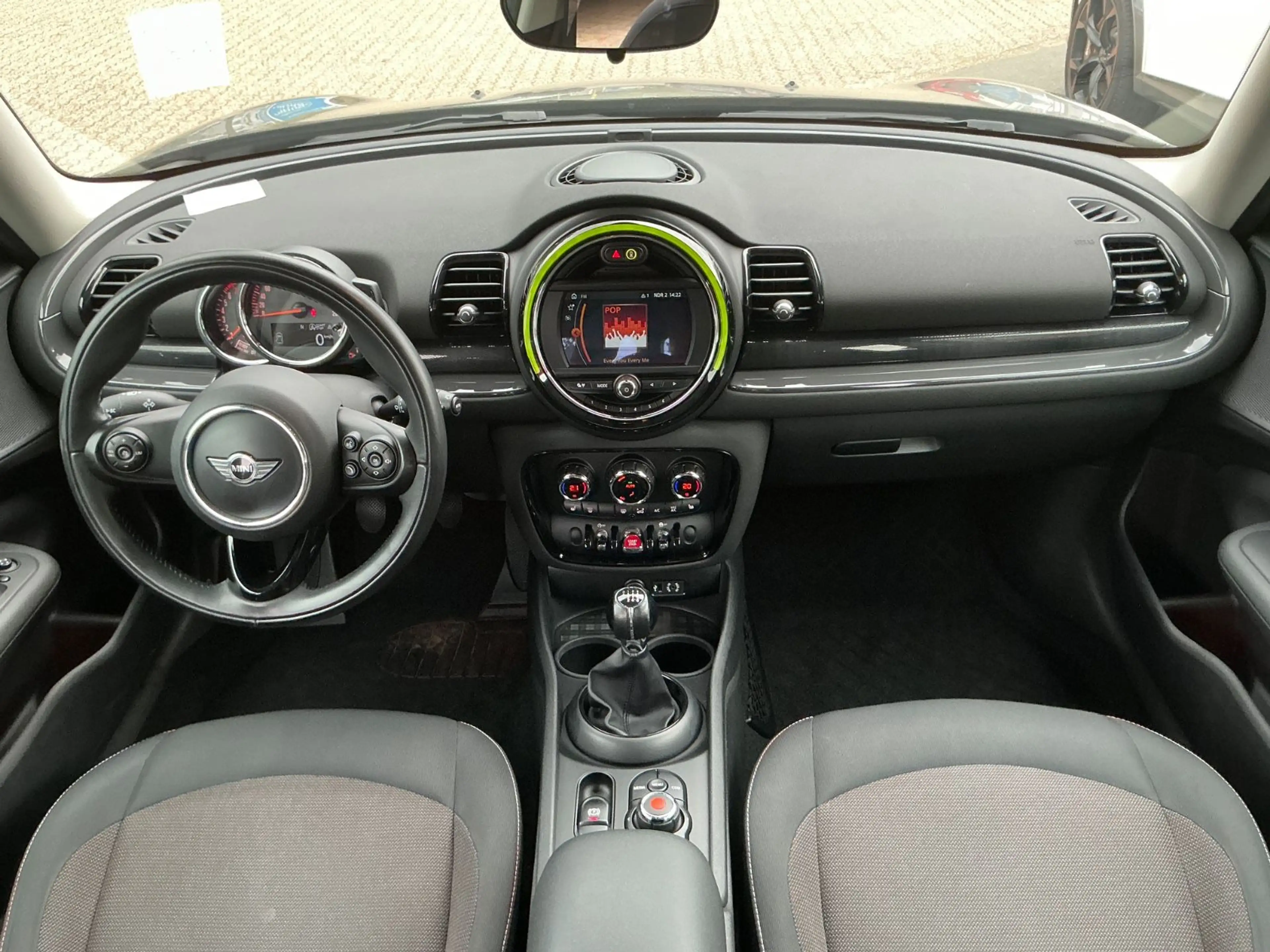 MINI One Clubman 1.5 SHZ BT PDC Tempomat — photo 15