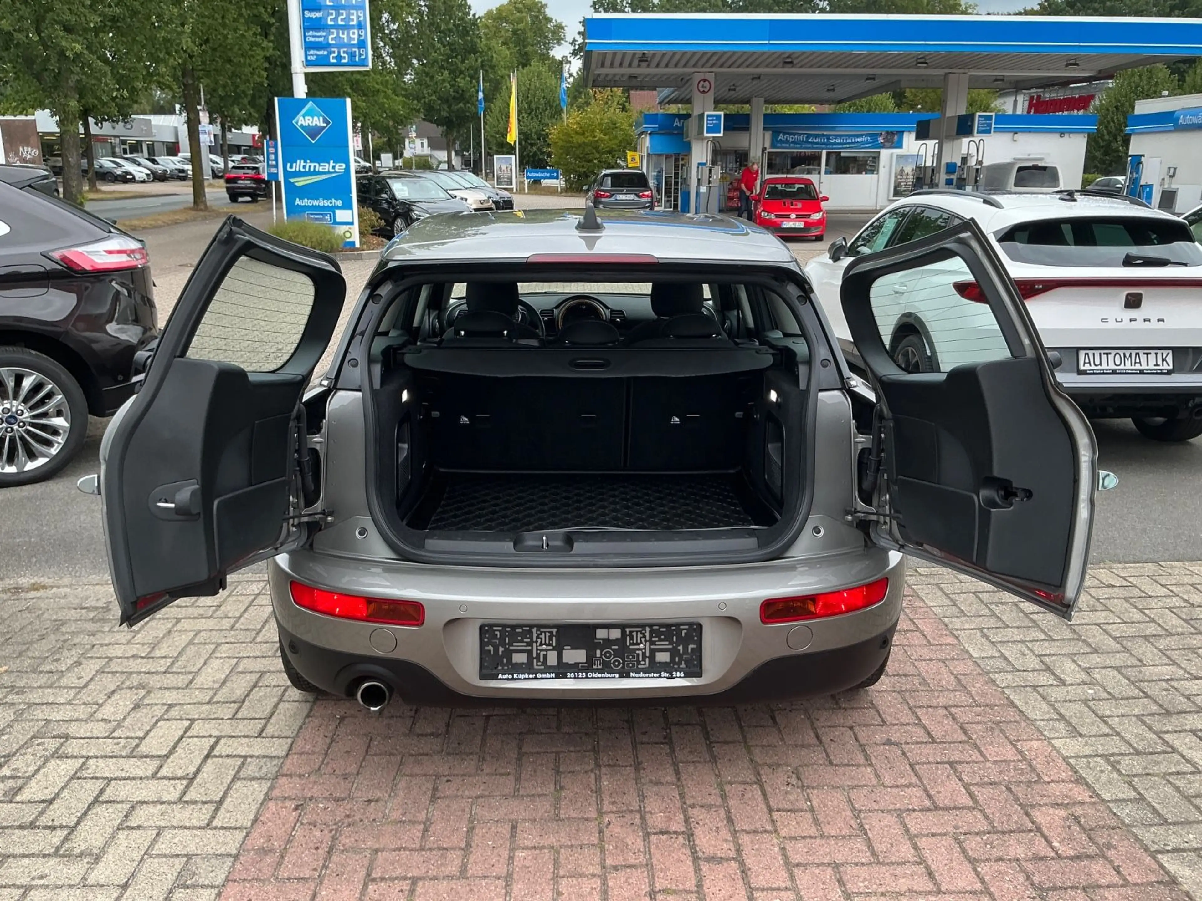 MINI One Clubman 1.5 SHZ BT PDC Tempomat — photo 11