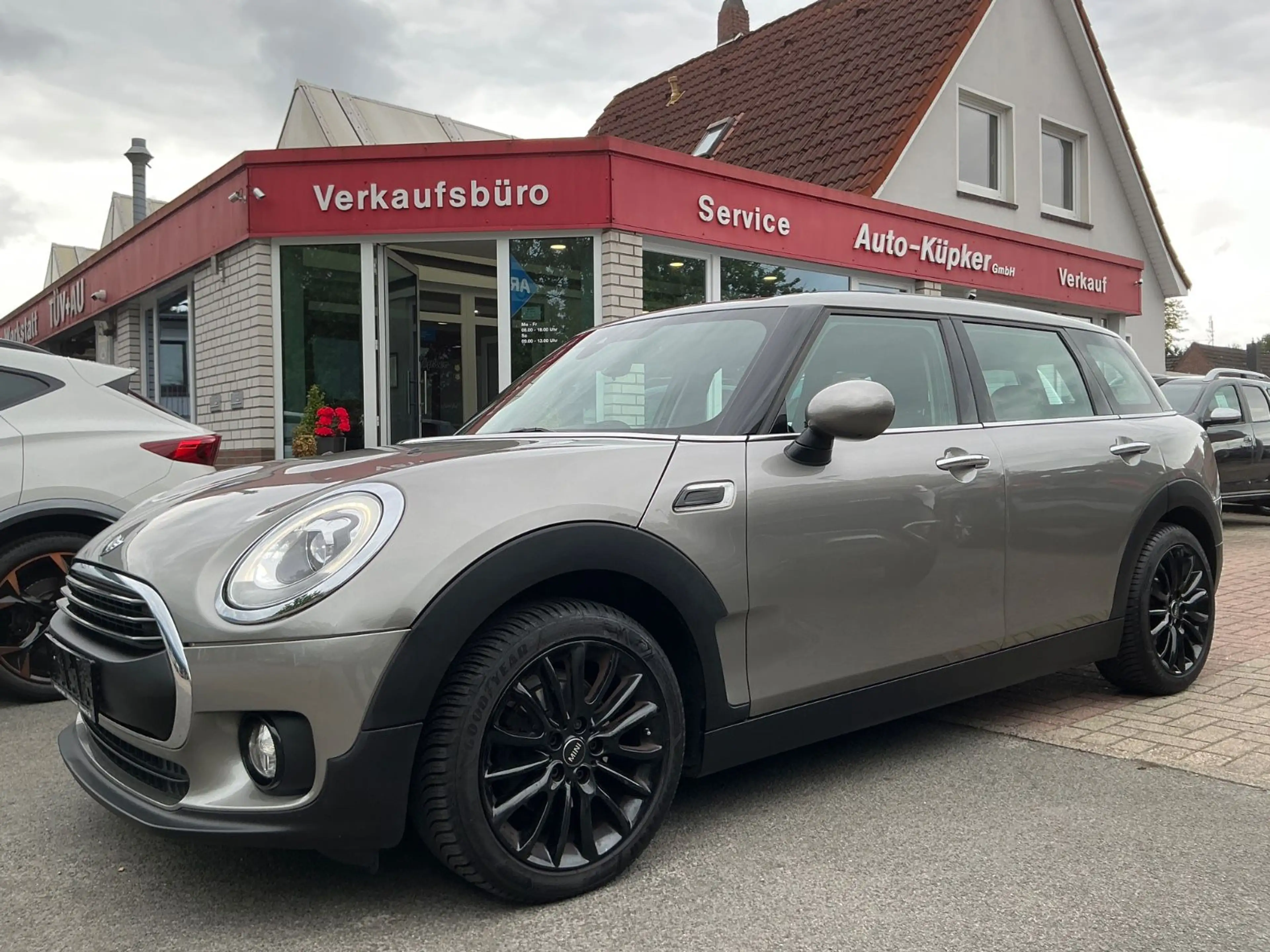 MINI One Clubman 1.5 SHZ BT PDC Tempomat — photo 2