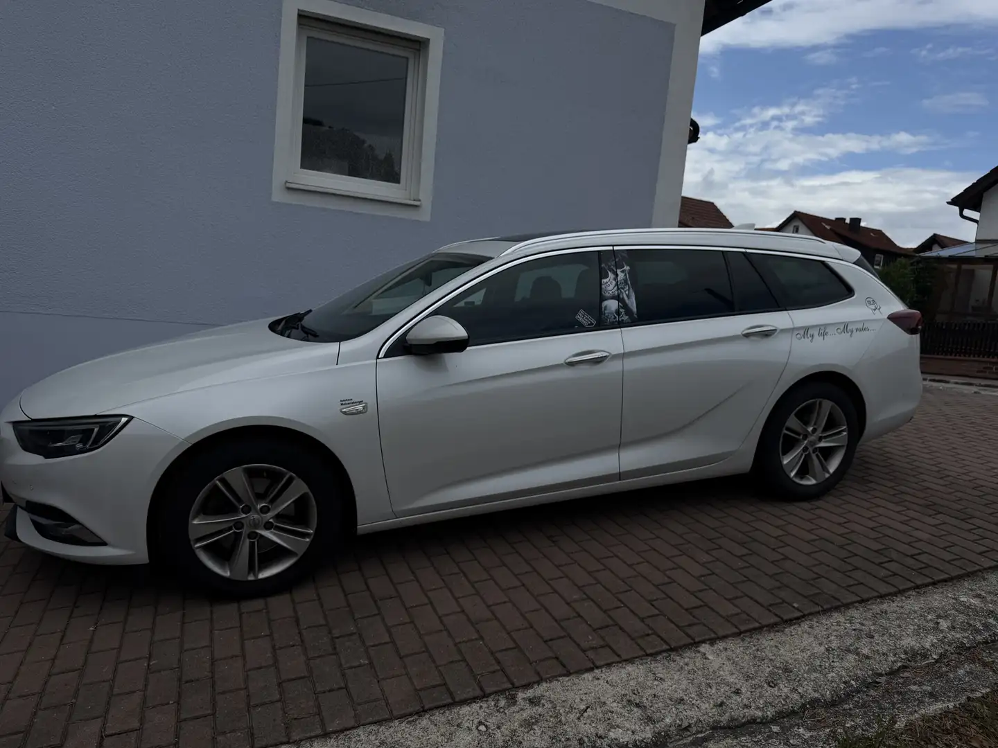Opel Insignia Sports Tourer 2.0 Diesel Edition, 2. Hand, TÜV NE - 1