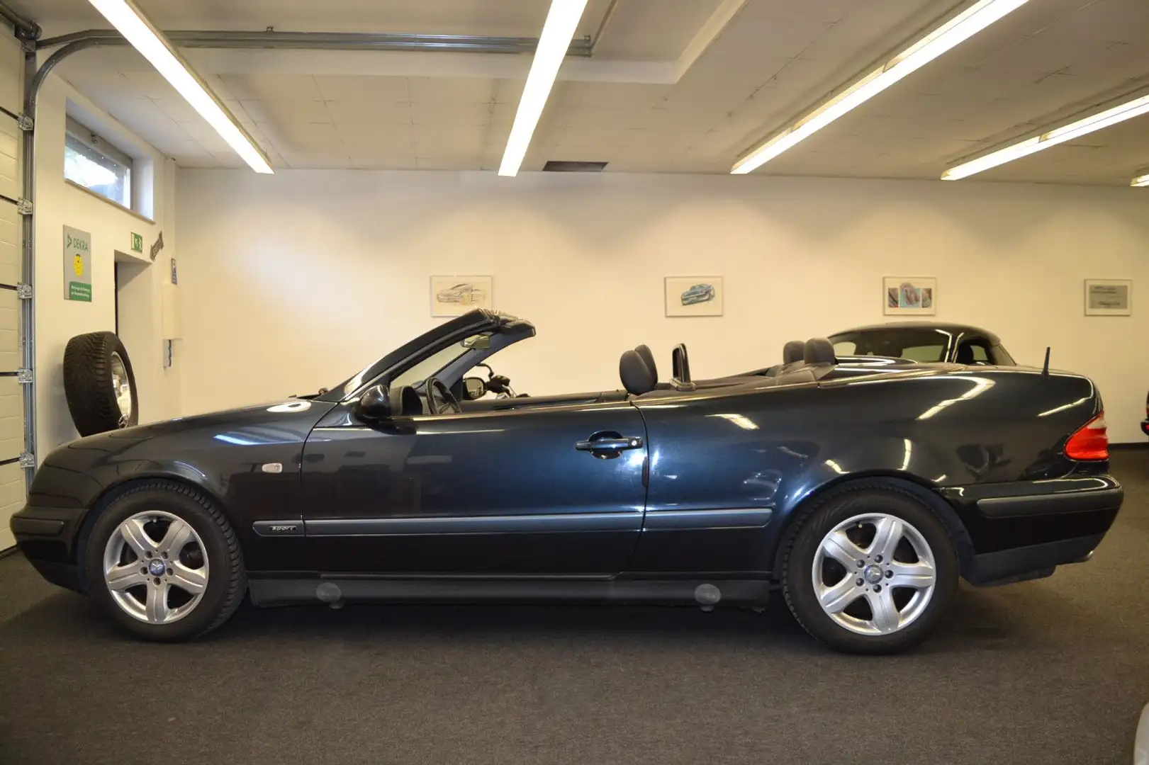 Mercedes-Benz CLK 230 KOMPRESSOR AVANTGARDE/SPORT Automatik - 1