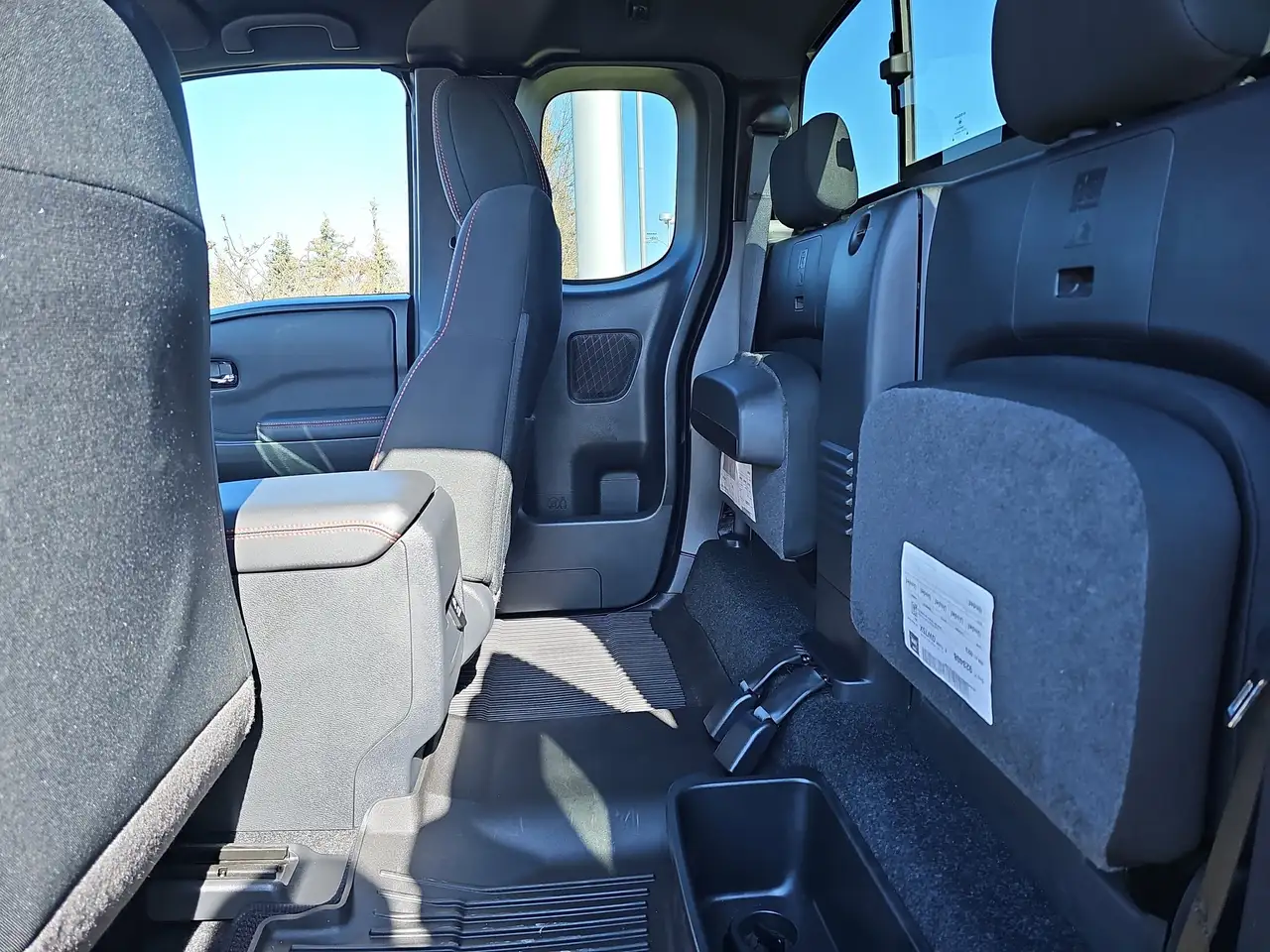 Nissan Frontier снимка Nissan Frontier