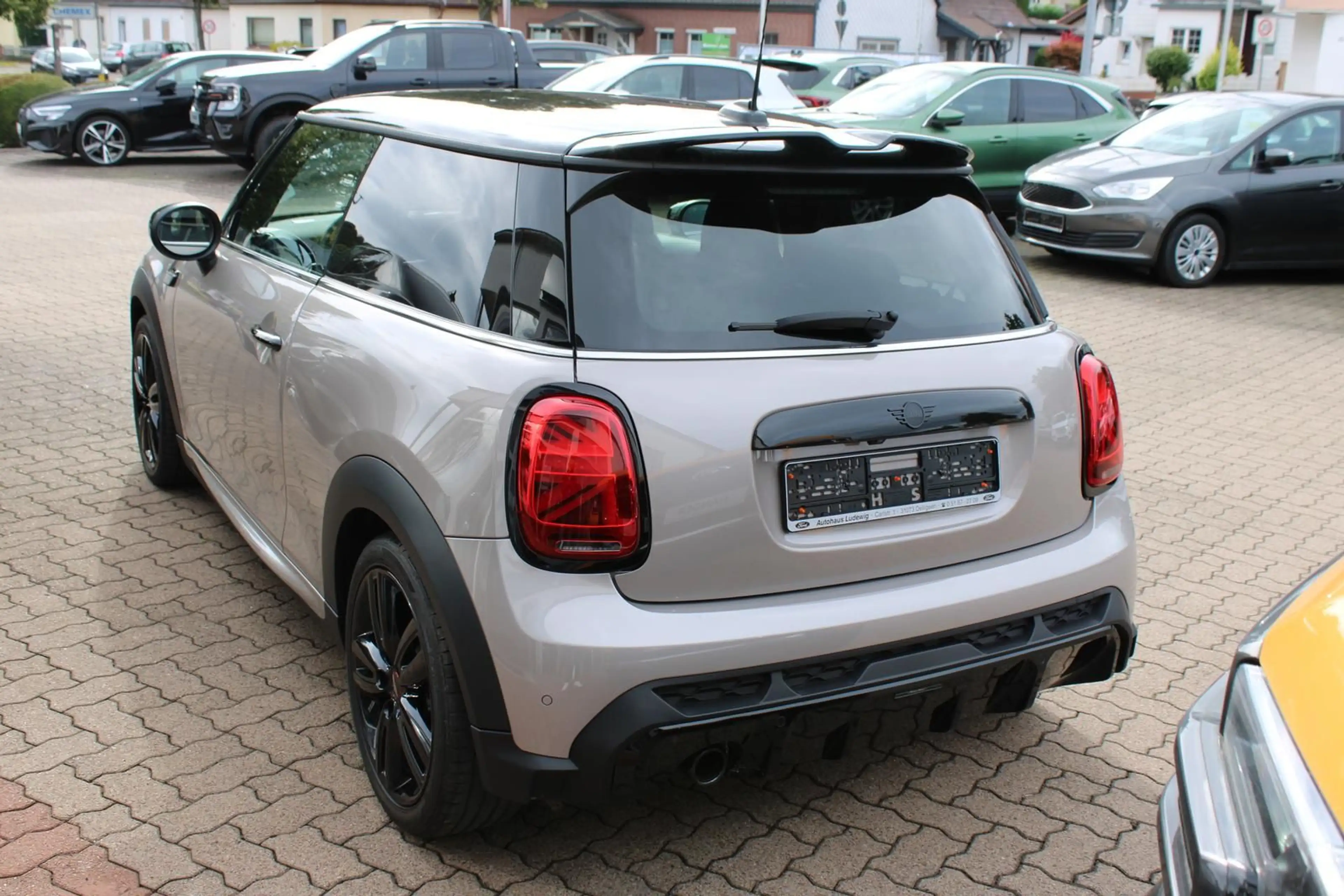 MINI John Cooper Works Trim Aut. LED NAVI Sitzheizung — photo 6