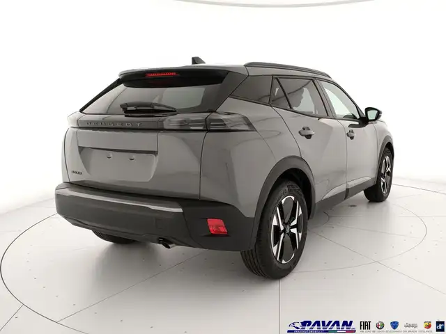 Peugeot 2008 view 3