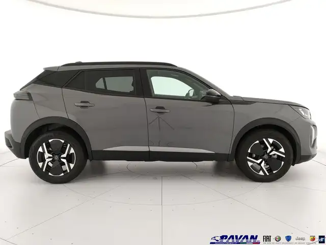 Peugeot 2008 view 5