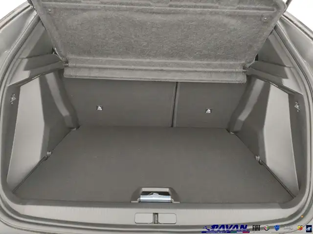 Peugeot 2008 view 12