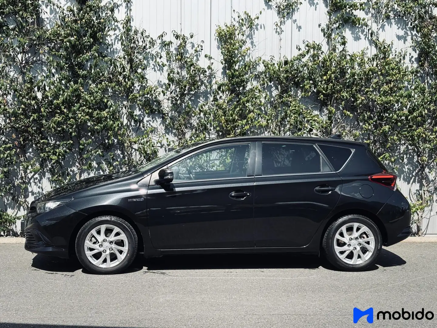 Toyota Auris 1.8 Hybrid | Dynamic Go | Camera | Zwart - 2