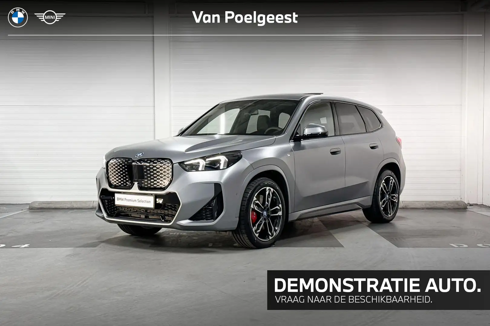 BMW iX1 eDrive20 | M-Sport Pro | Travel Pack | Premium Pac Grijs - 1