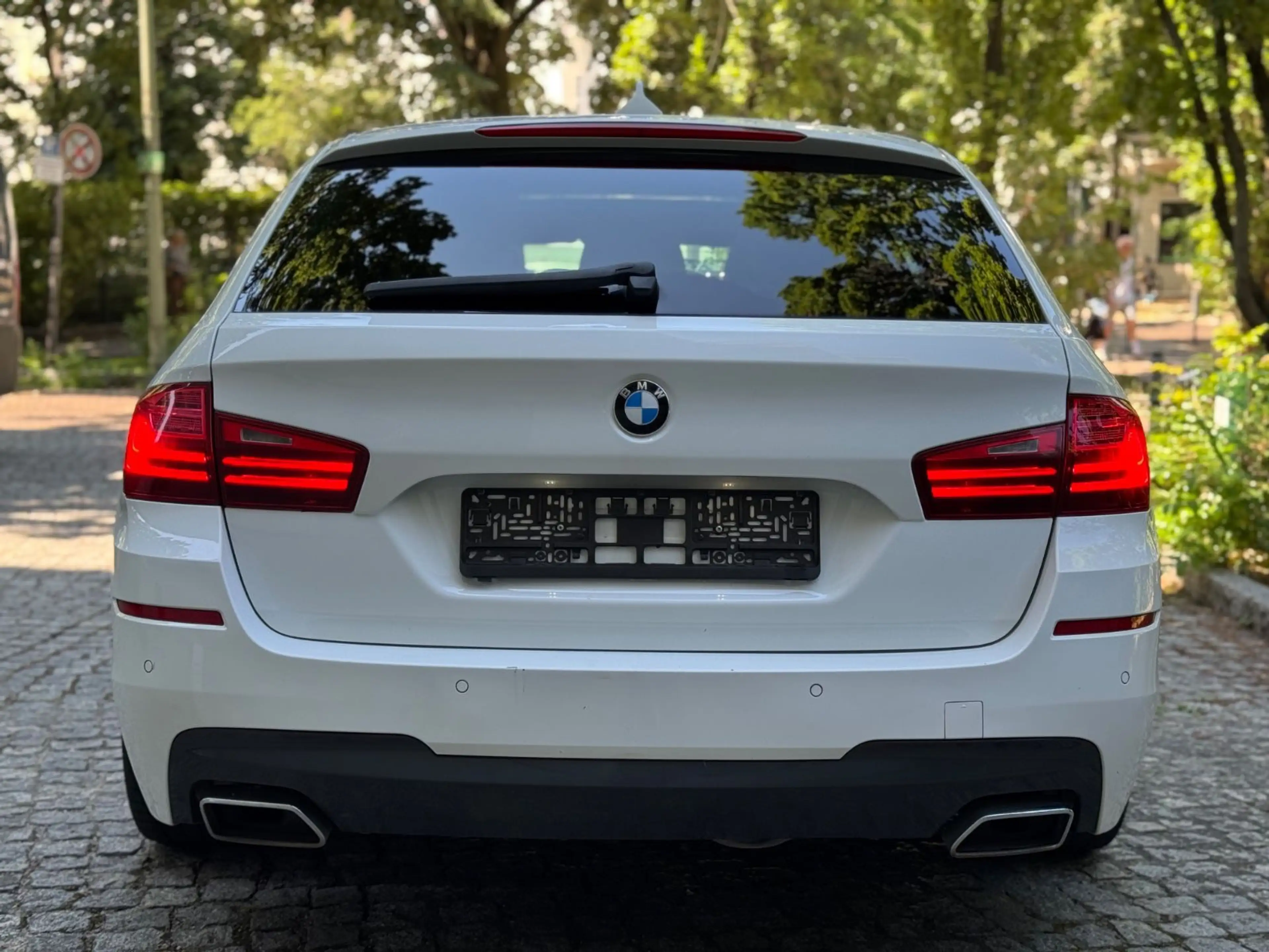 BMW 535 d Touring M-Paket/HUD/PANO/ACC/AHK/STANDHEIZ — photo 13