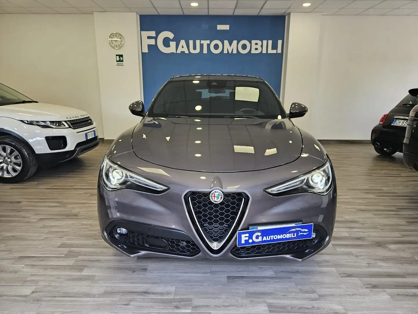 Alfa Romeo Stelvio Stelvio 2.2 t Super Business Q4 190cv auto Grigio - 1