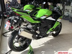 Used Kawasaki Ninja ZX-4RR for sale - AutoScout24 UK