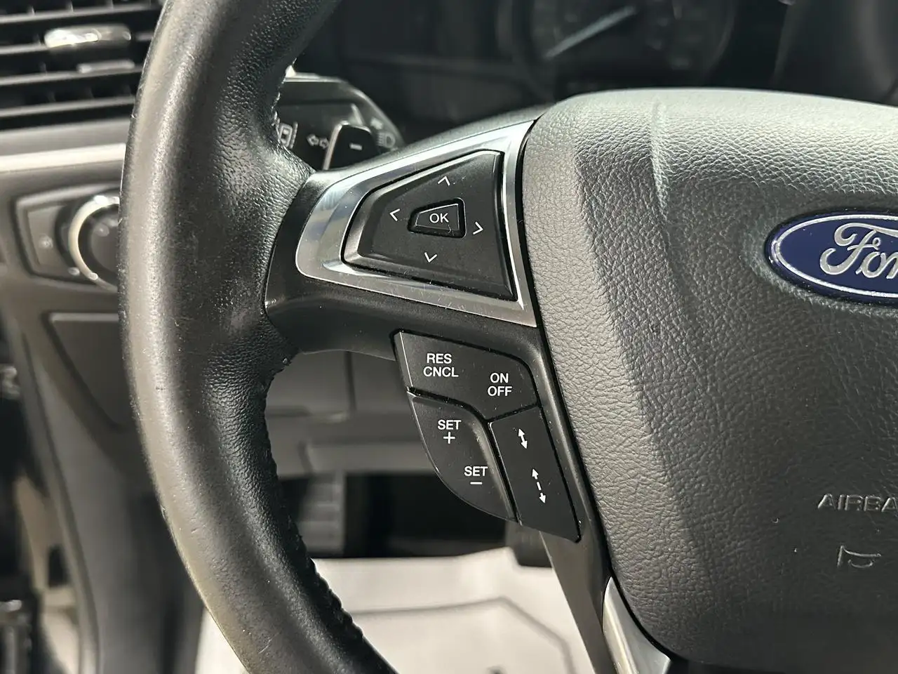 Ford Edge photo Ford Edge