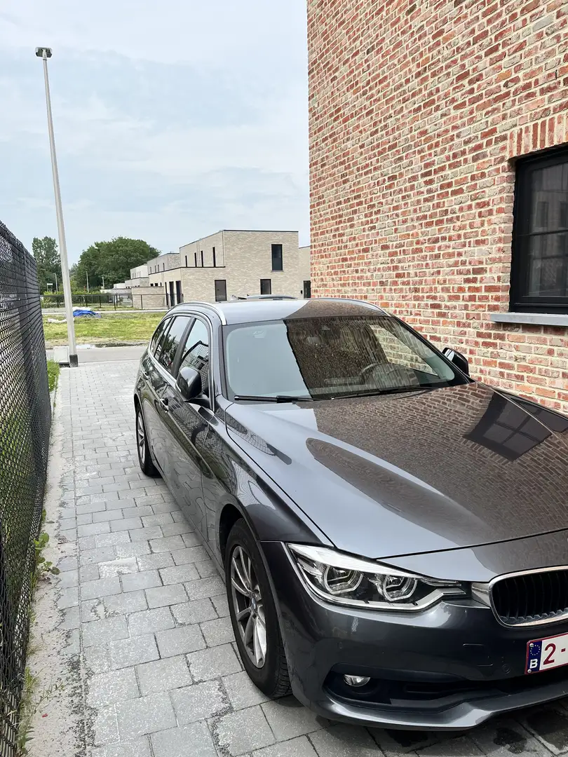 BMW 318 318i Touring - 2
