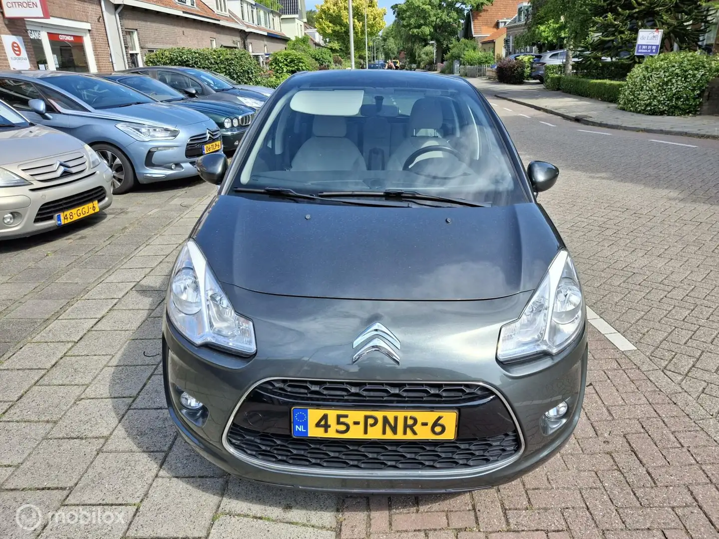 Citroen C3 1.6 VTi Exclusive Grijs - 1