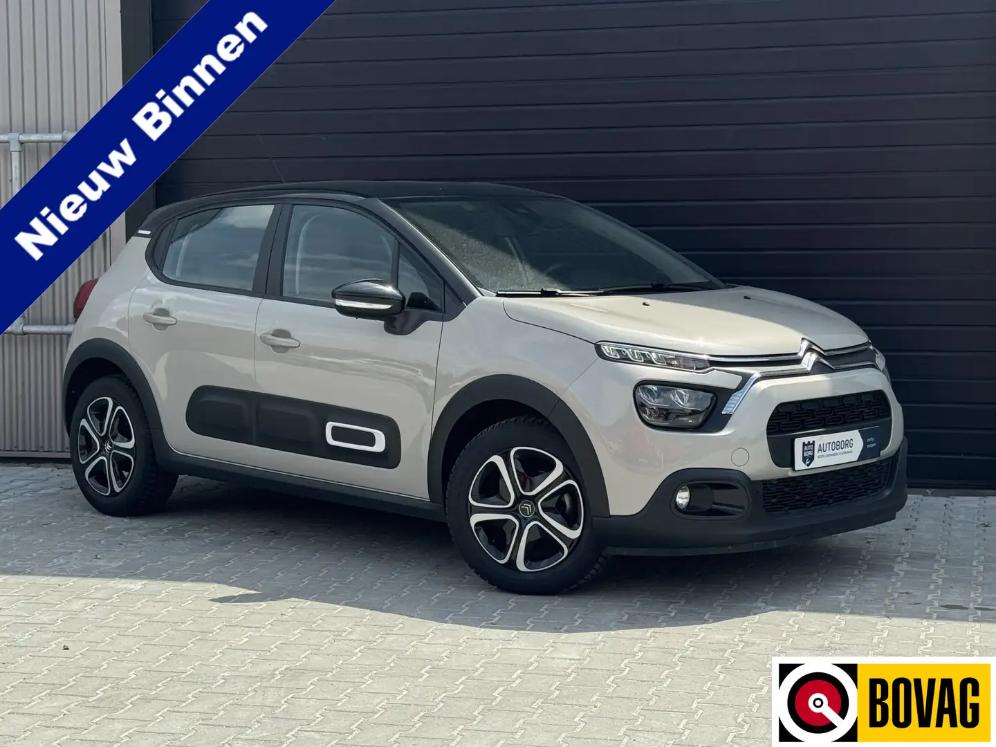 Citroen C3 1.2 PureTech Shine Prijs Inclusief Onderhoud & 12 Gris - 1
