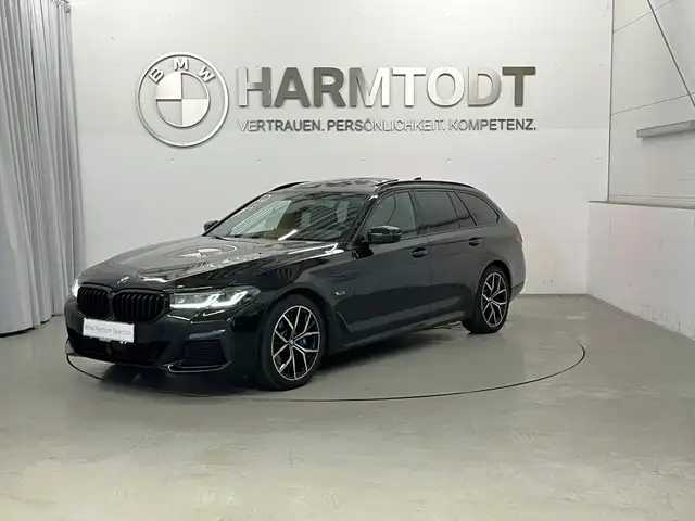 BMW 5 Series view 2