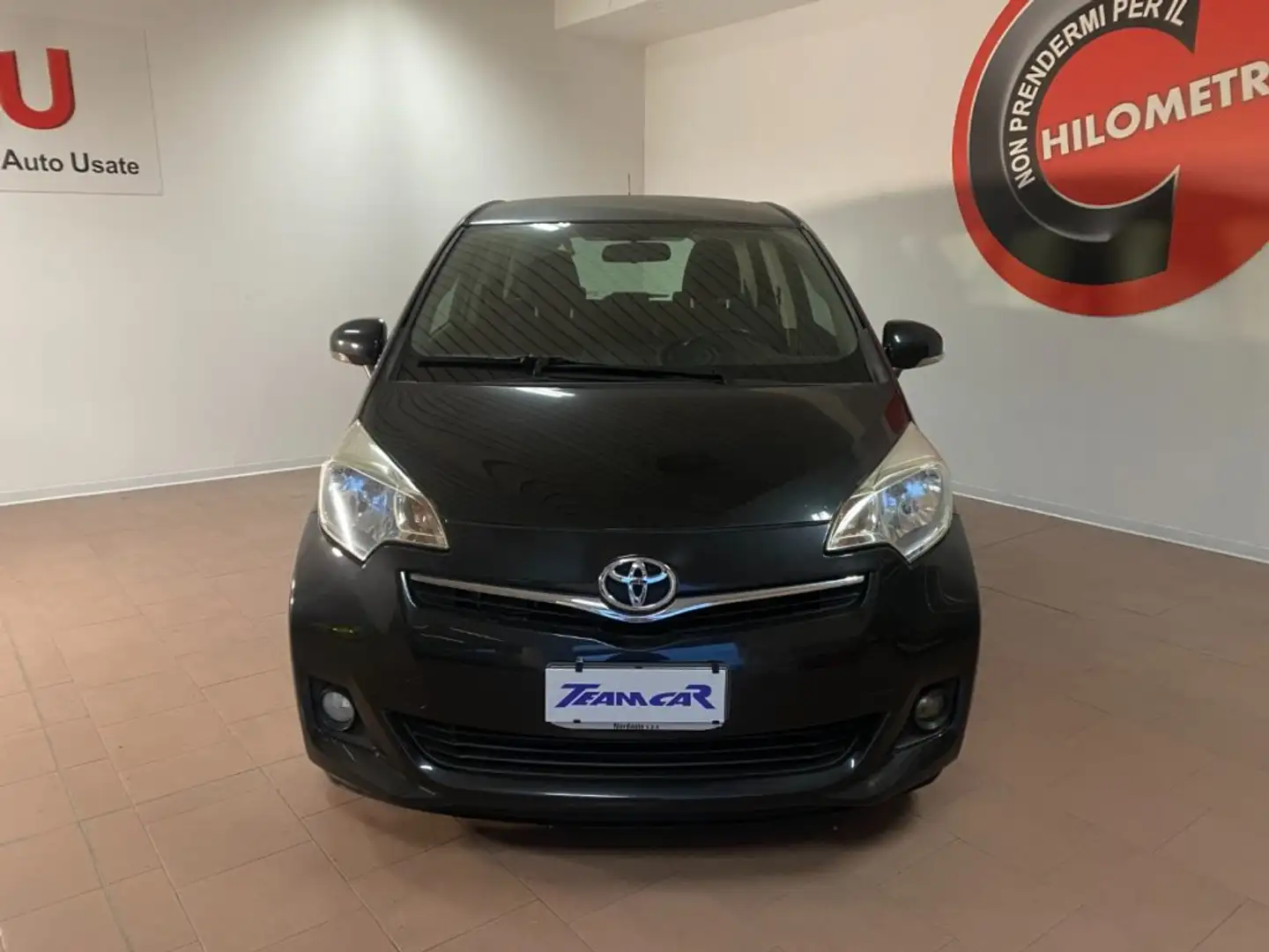 Toyota Verso-S 1.3 MT UNICO PROPRIETARIO Nero - 2