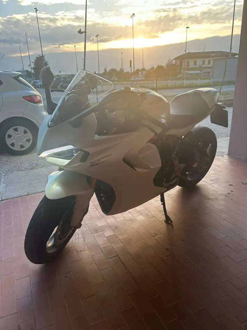 Ducati SuperSport 950S Fehér - 2