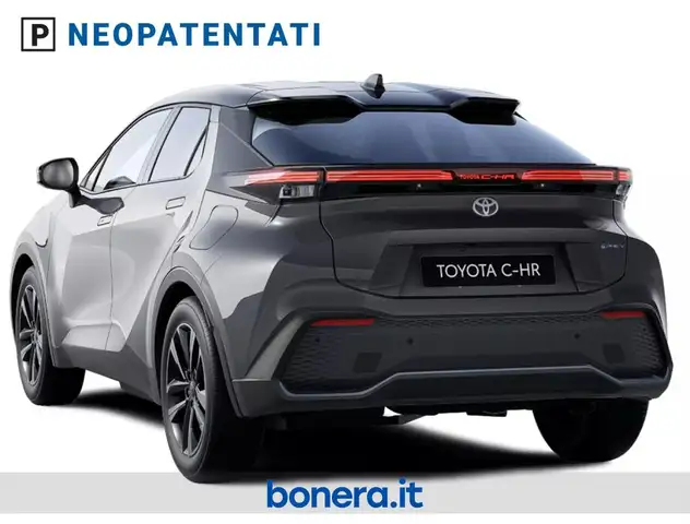 Toyota C-HR view 4