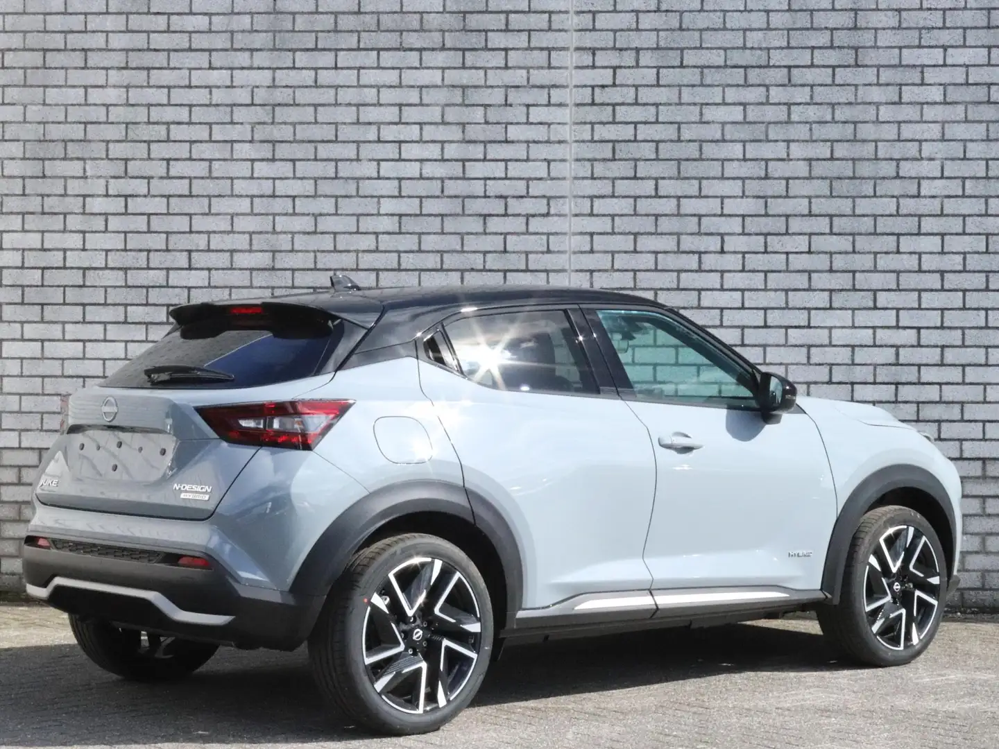 Nissan Juke 1.6 Hybrid 143 N-Design Nú met € 6.200,- voordeel Grijs - 2