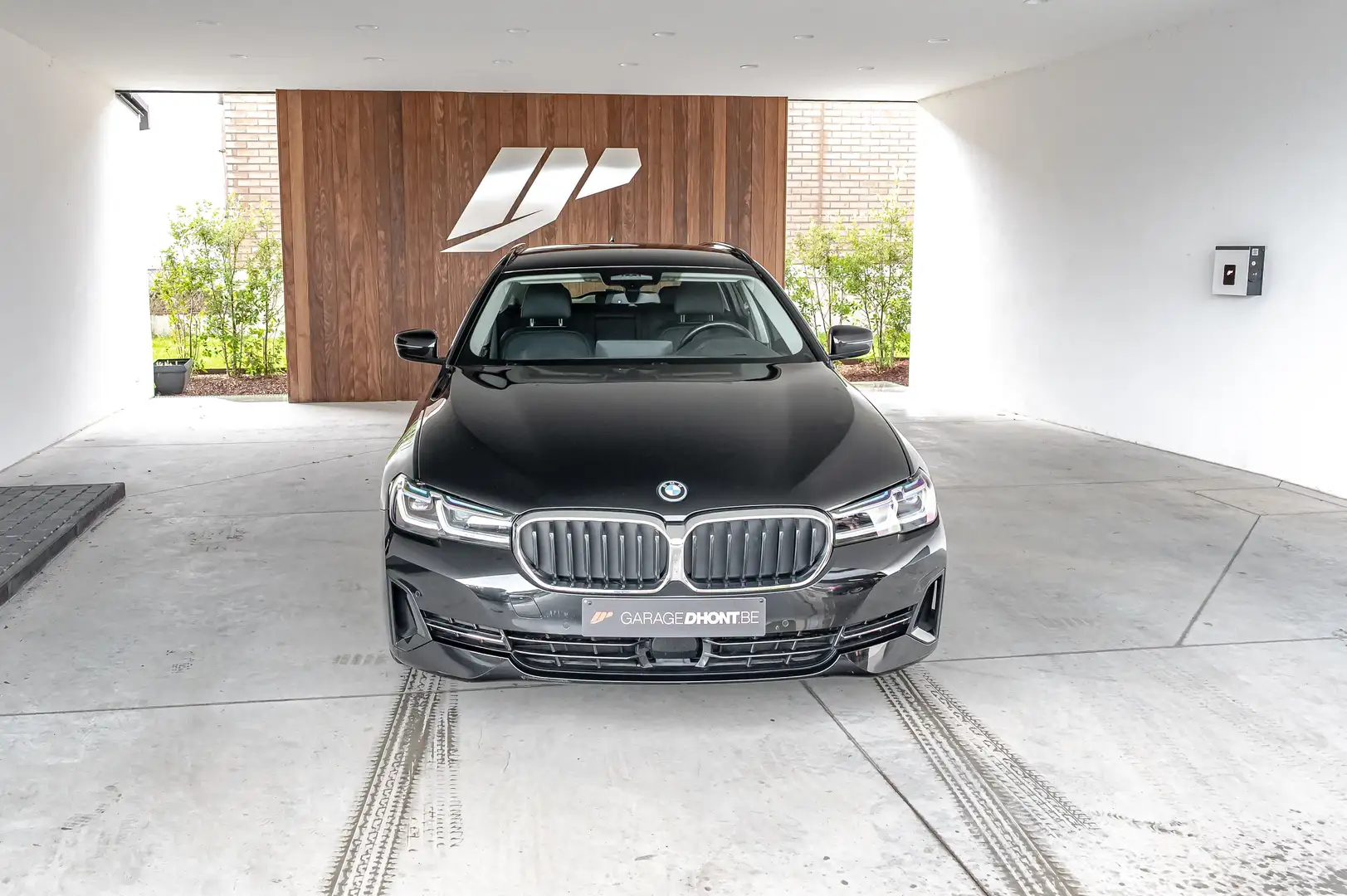 BMW 530 e, LCI, touring, Head-up, comfortzetels, laser Zwart - 2
