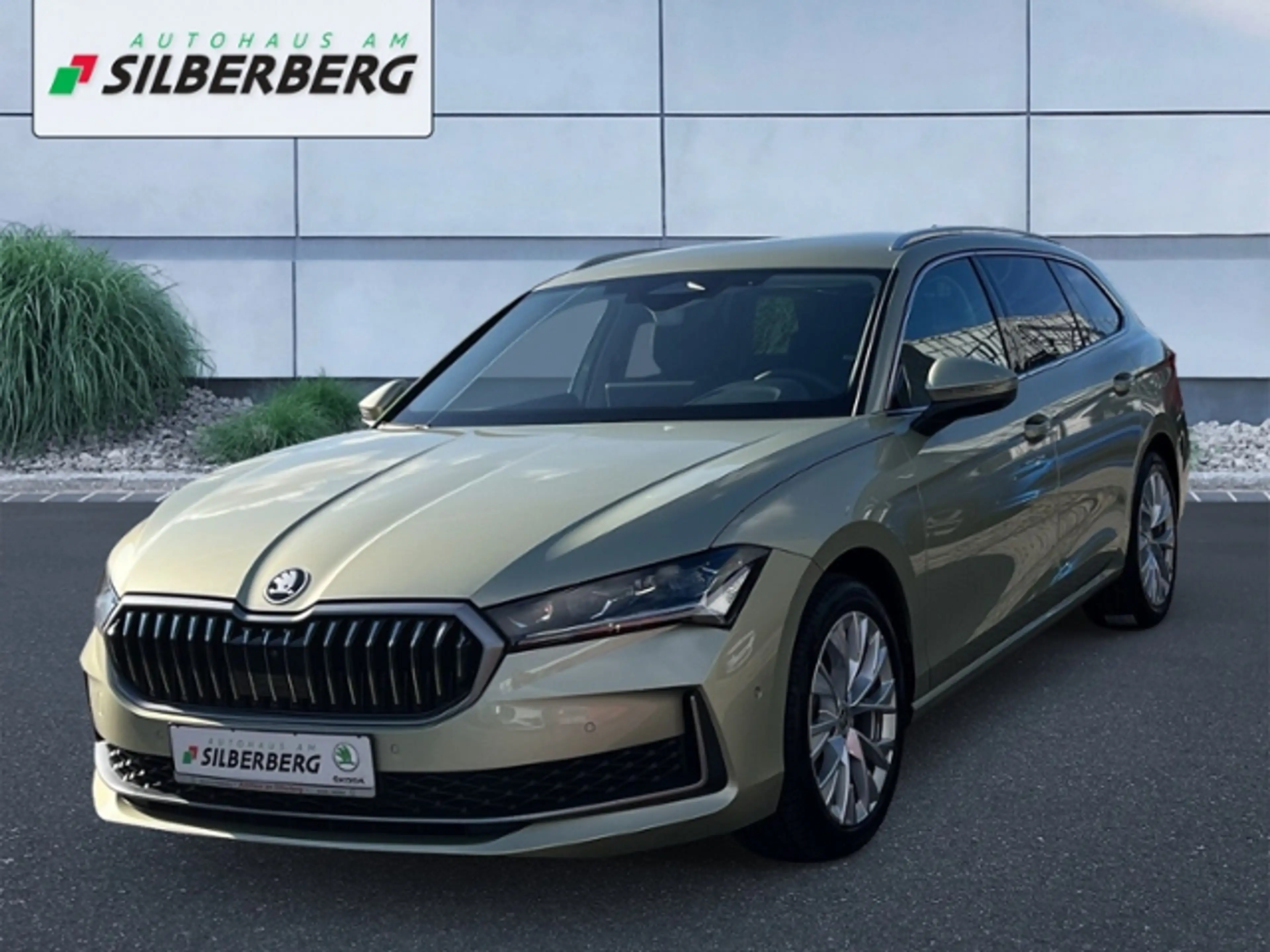Skoda Superb Combi 1.5 TSI mHEV Selection LED NAVI MATRIX — photo 2