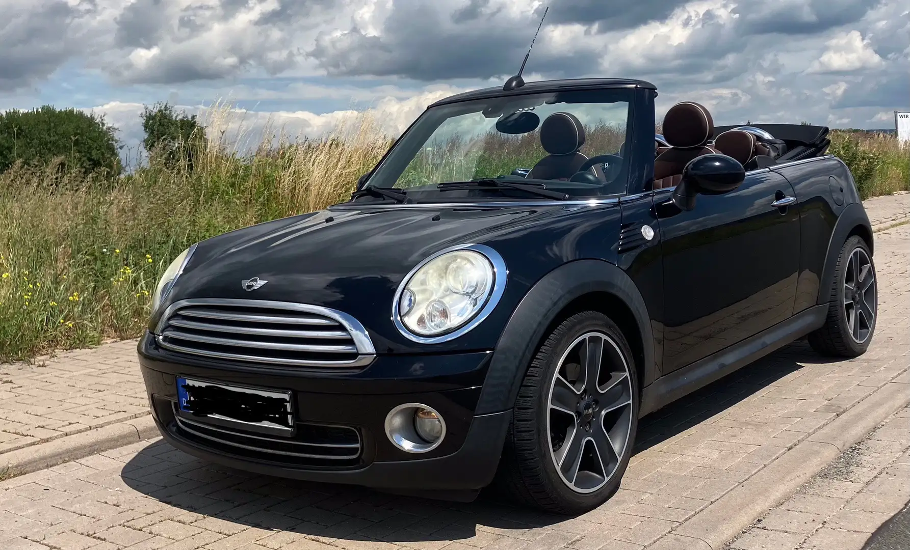 MINI Cooper Cabrio - 1