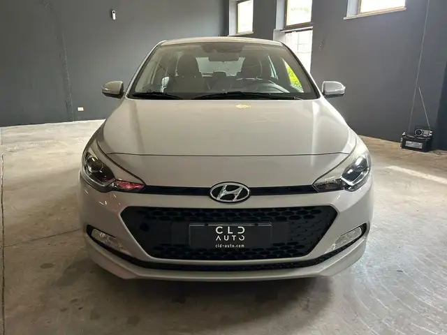 Hyundai i20 view 2