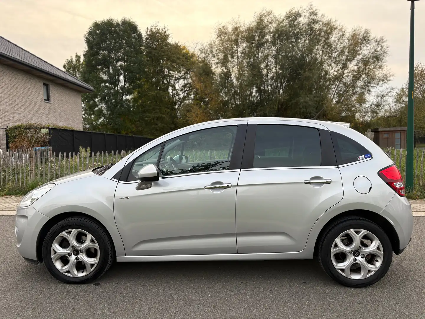 Citroen C3 C3 VTi Exclusive 70000KM!!!*1ste eigenaar*airco*** Argent - 2