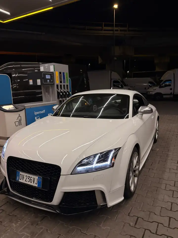 Audi TTS Coupe 2.0 tfsi quattro 272cv s-tronic — photo 1 of 8