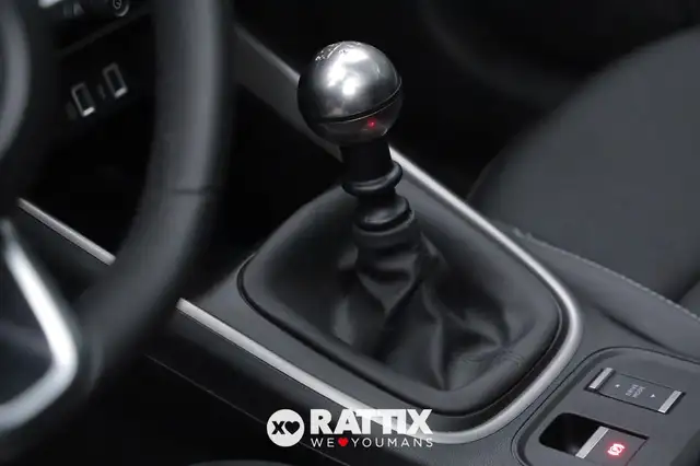 Jeep Avenger view 23