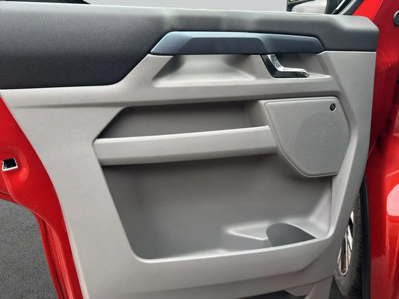 Ford Tourneo Custom 320 L1H1 Active 2,0 TDCi 125 kW 8-G 15