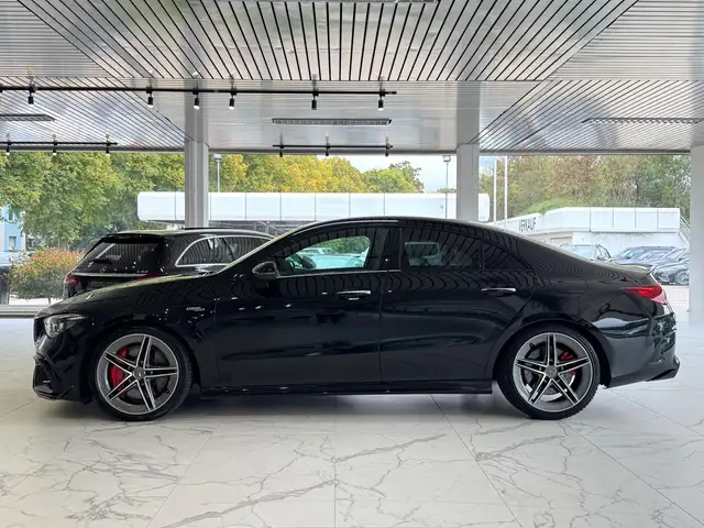 Mercedes-Benz CLA view 3